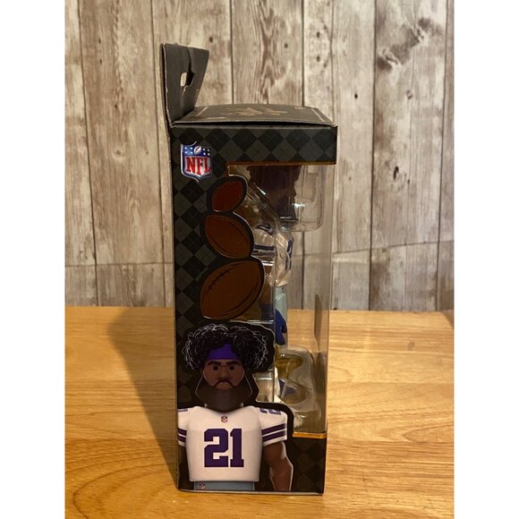 EZEKIEL ELLIOTT - Dallas Cowboys Funko Gold Premium Vinyl 5" NFL Figure - Picture 5 of 7